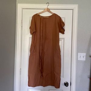 Not Perfect Linen Midi dress